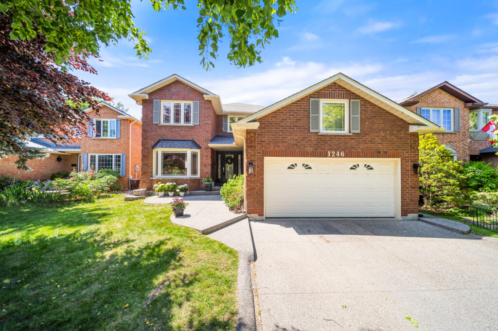 1246 Old Carriage Way