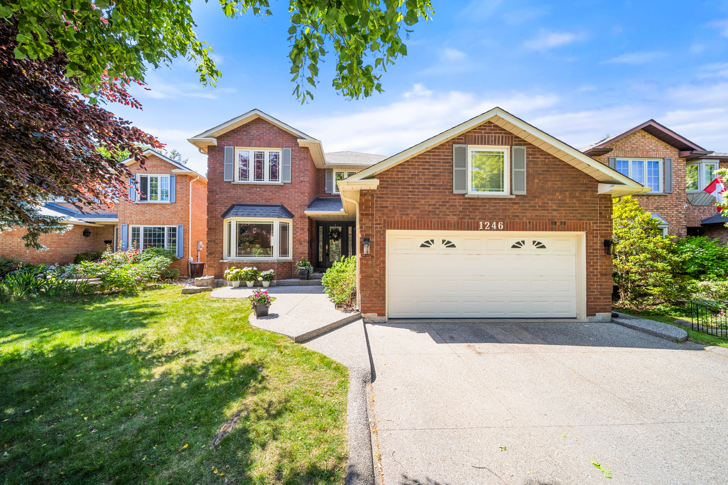 1246 Old Carriage Way
