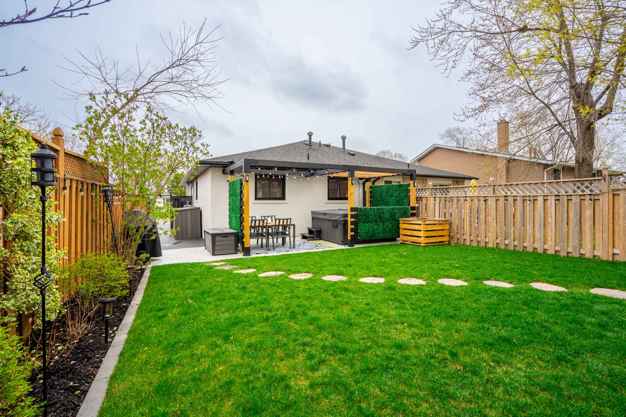 2443 Padstow Crescent