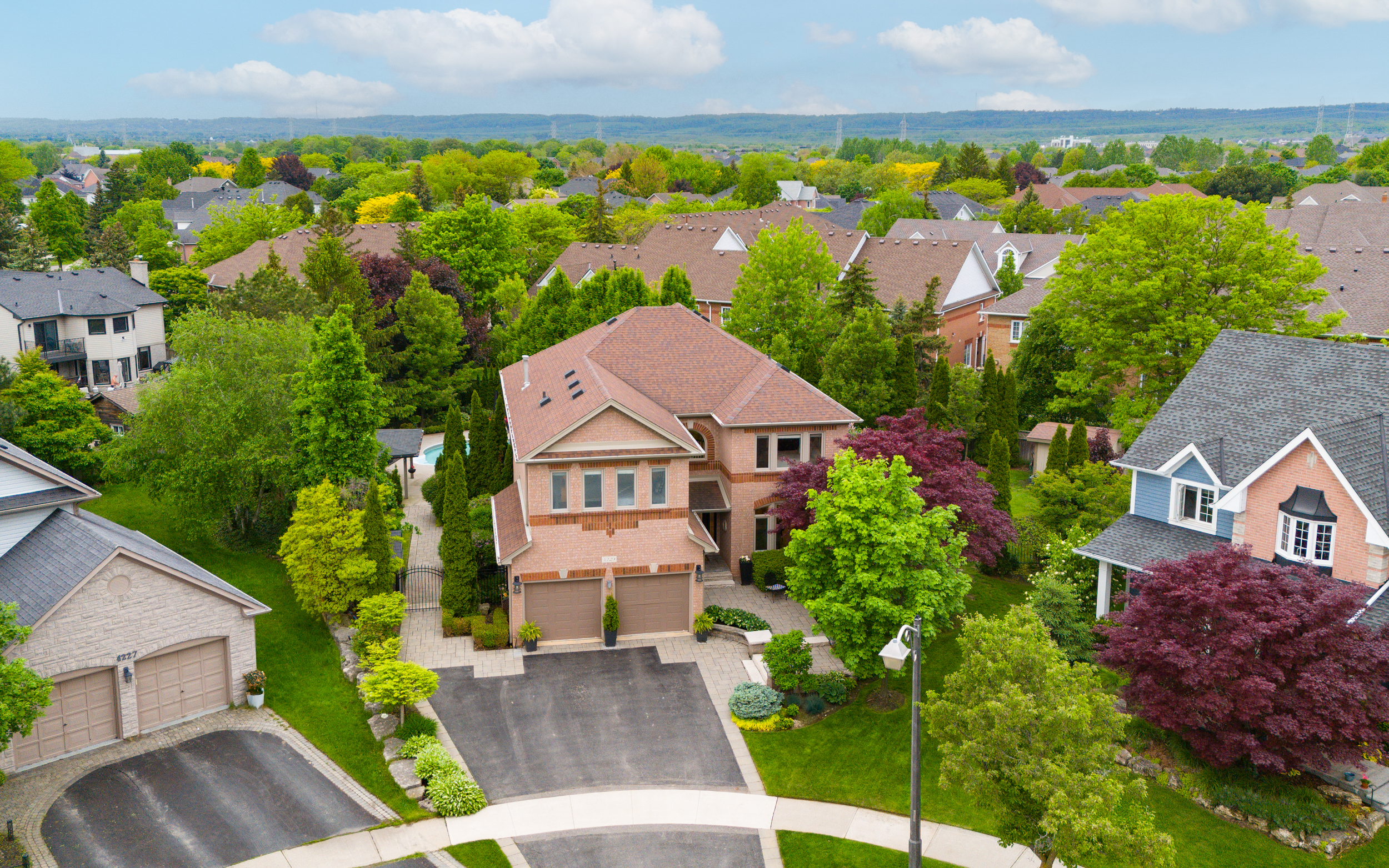 4229 Gleneagles Court