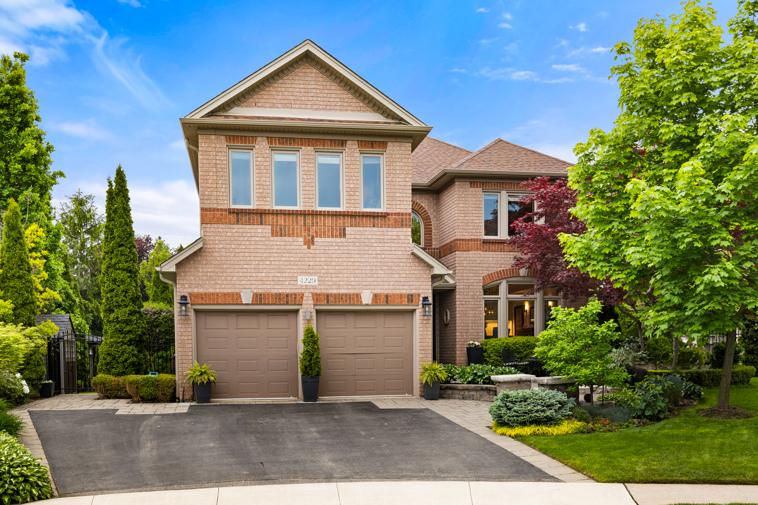 4229 Gleneagles Court