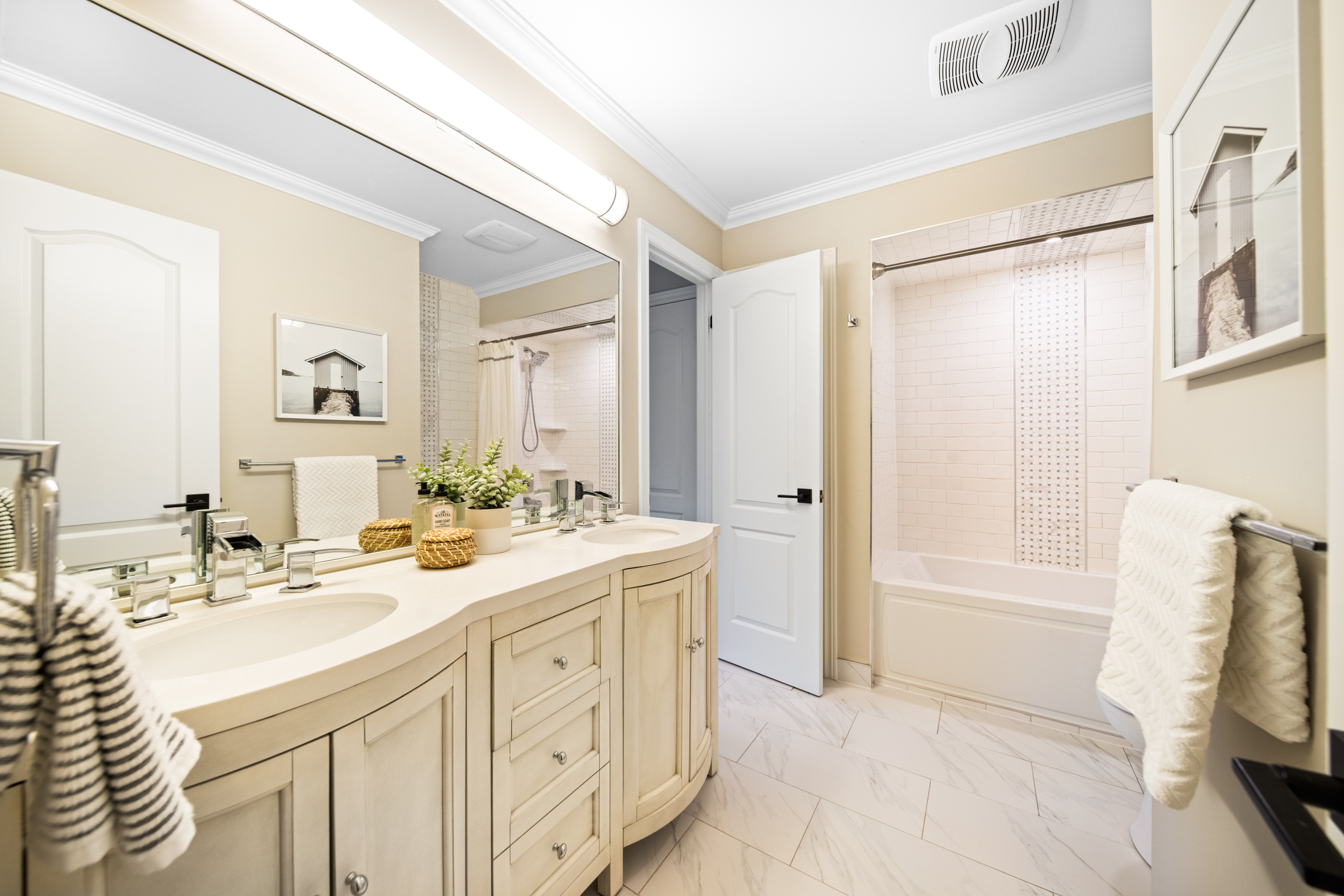 4229 Gleneagles Court
