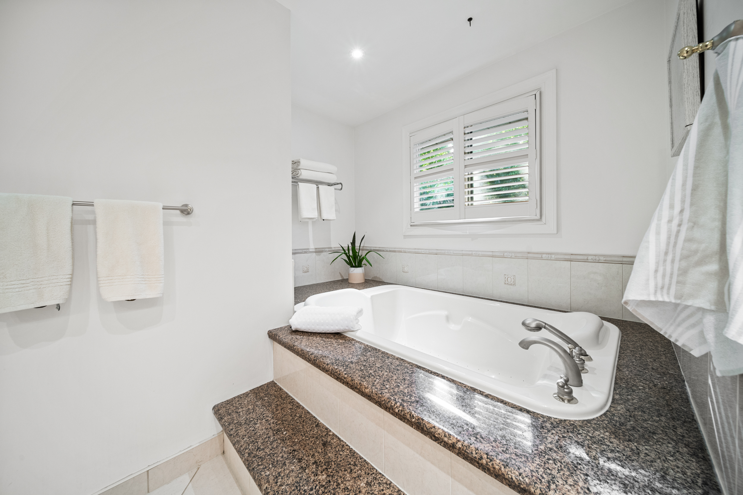 1246 Old Carriage Way