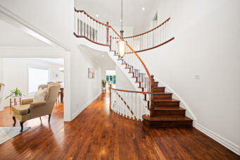 1246 Old Carriage Way