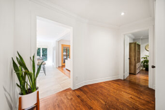 1246 Old Carriage Way