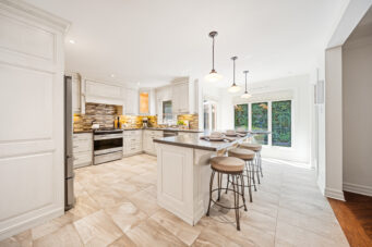 1246 Old Carriage Way
