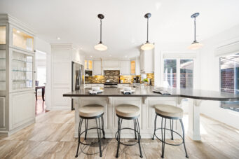 1246 Old Carriage Way