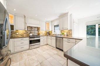 1246 Old Carriage Way