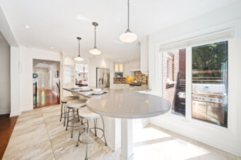 1246 Old Carriage Way