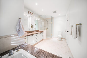 1246 Old Carriage Way