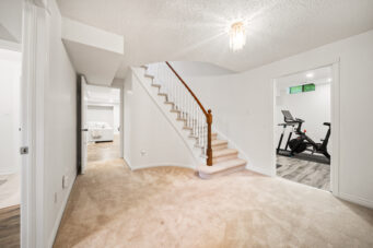 1246 Old Carriage Way