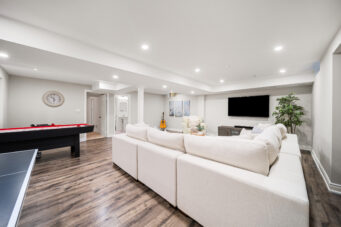 1246 Old Carriage Way