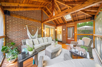 1246 Old Carriage Way