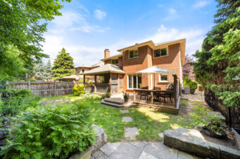 1246 Old Carriage Way