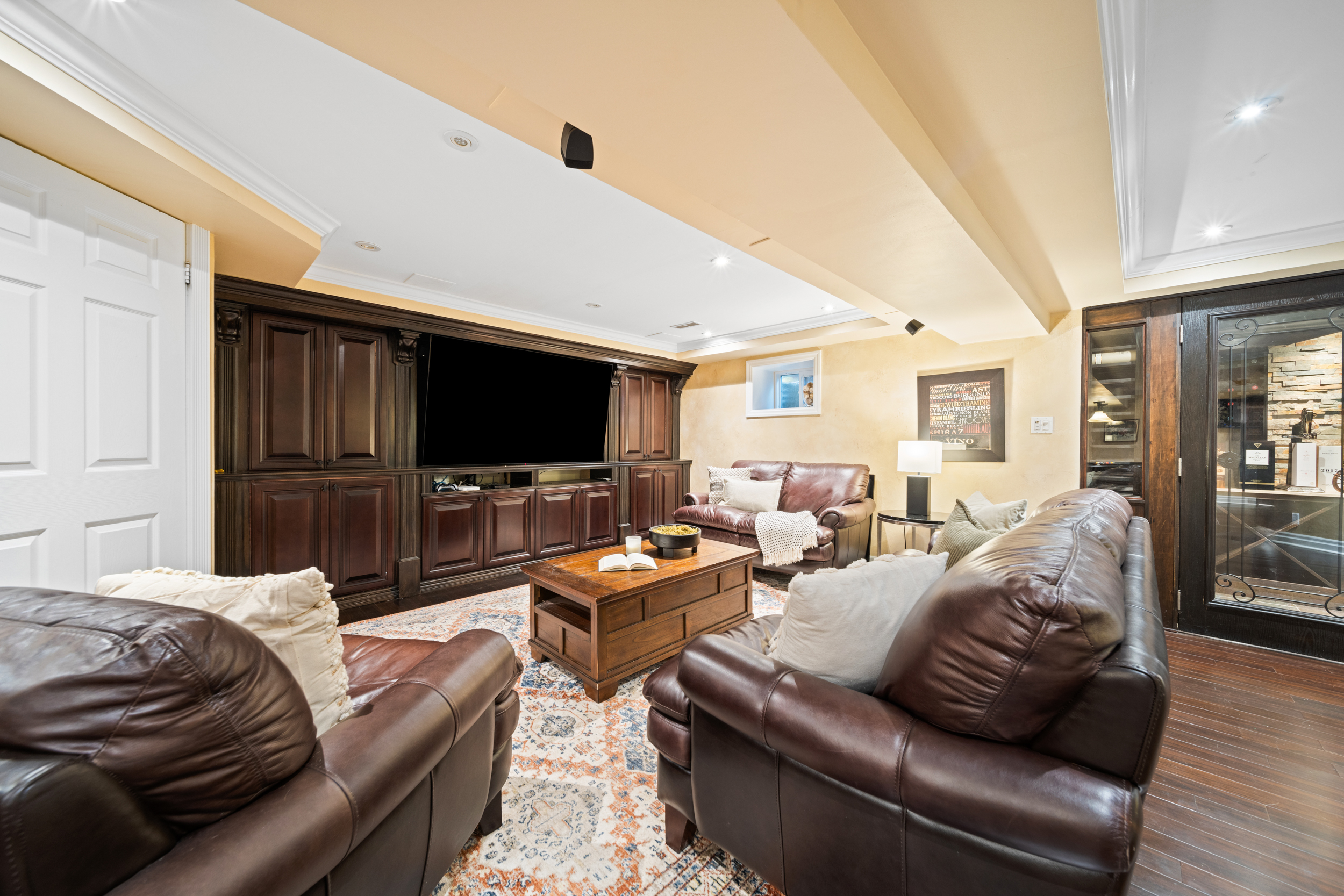 2067 Annette Court