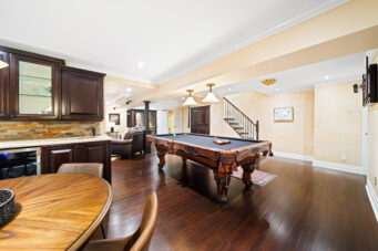 2067 Annette Court