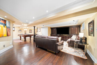 2067 Annette Court