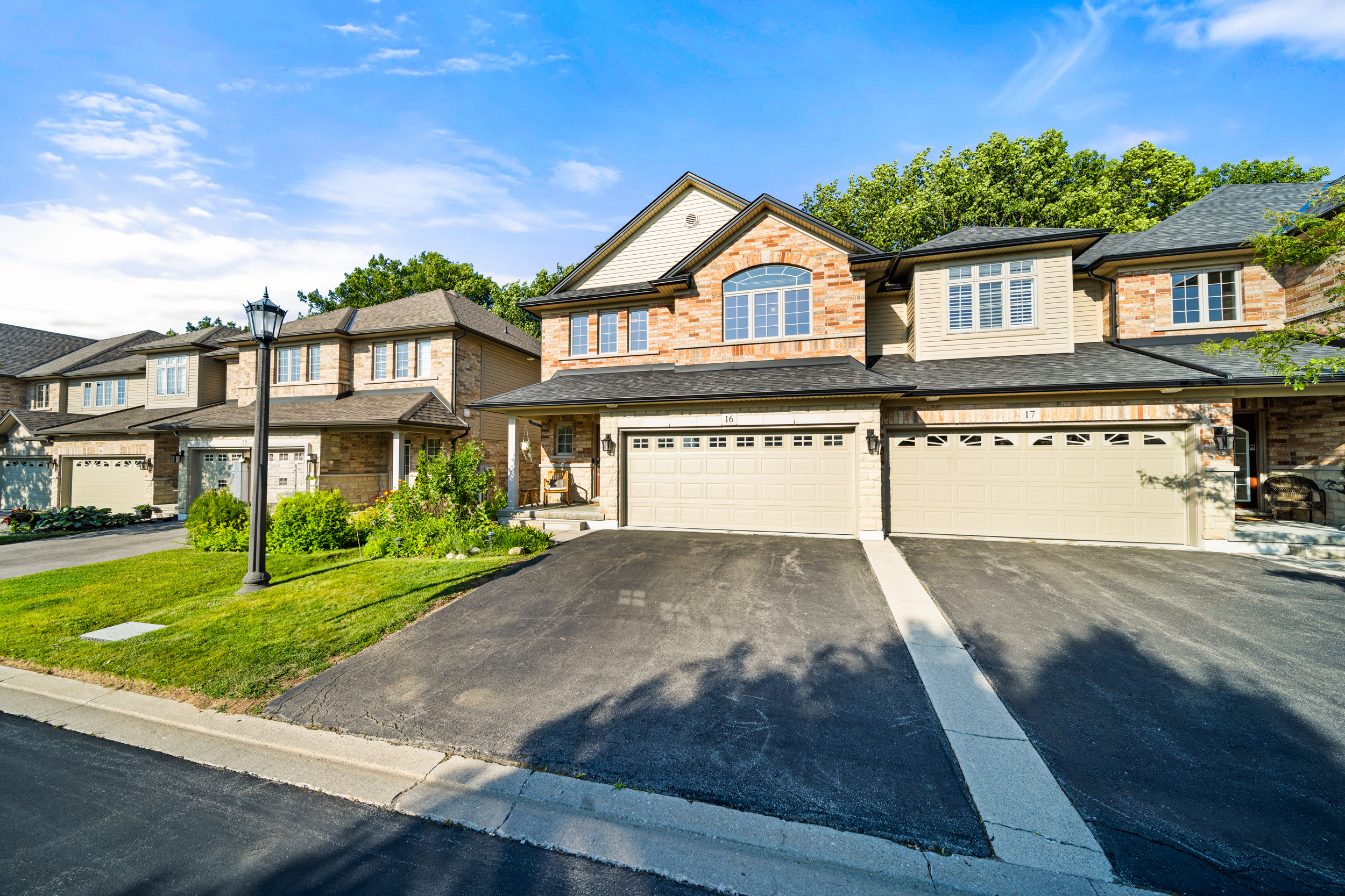 16 - 441 Stonehenge Drive