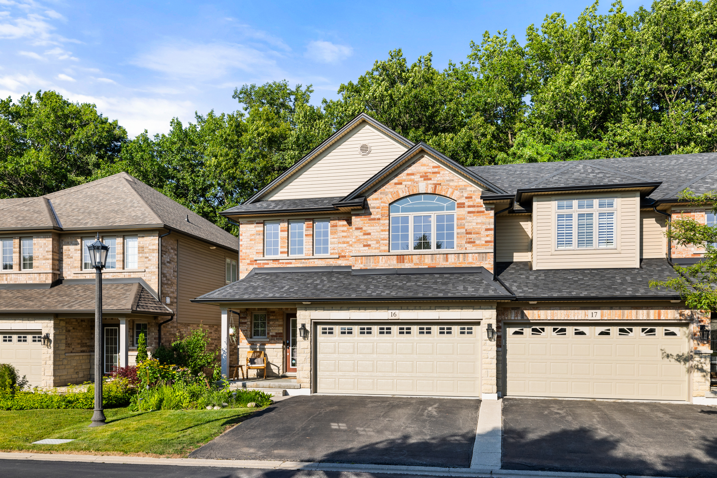 16 - 441 Stonehenge Drive