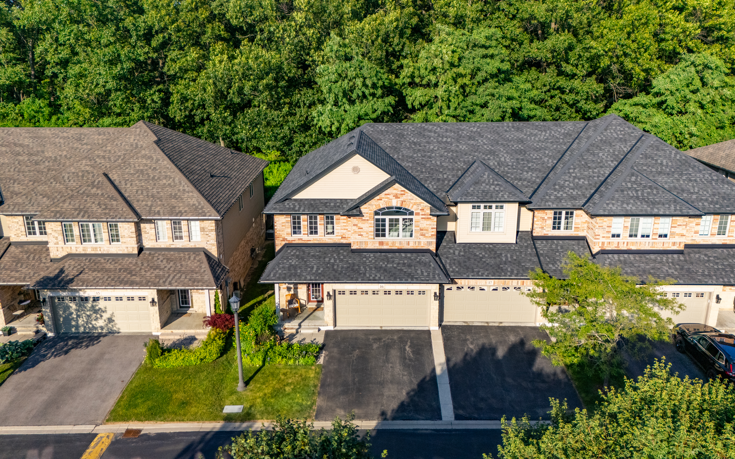 16 - 441 Stonehenge Drive